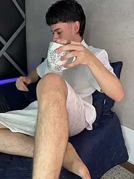 Snapshot of Lucian-greyy chatting on 02-18-26, 04:30 Lucian-greyy online show from 02-18-26, 04:30