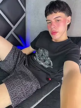 Snapshot of Lucian-greyy chatting on 02-21-26, 04:13 Lucian-greyy online show from 02-21-26, 04:13