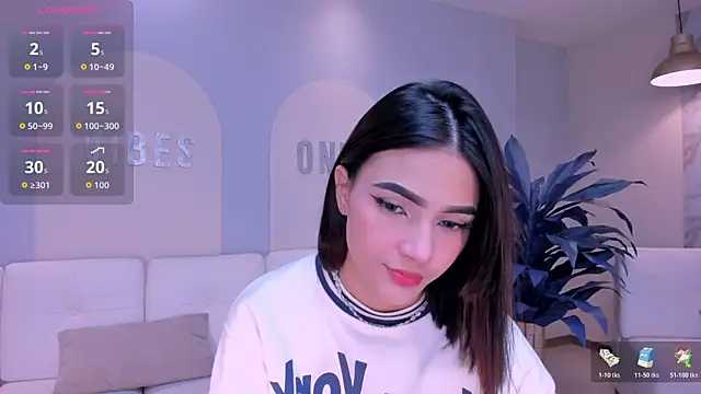 CarolineEvans x online show from 03-13-26, 03:57