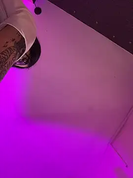 Snapshot of Veronicaa_lodge1 chatting on 02-25-26, 12:42 Veronicaa lodge1 online show from 02-25-26, 12:42