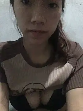 Snapshot of Sukem-mut chatting on 02-22-26, 12:56 Sukem-mut online show from 02-22-26, 12:56