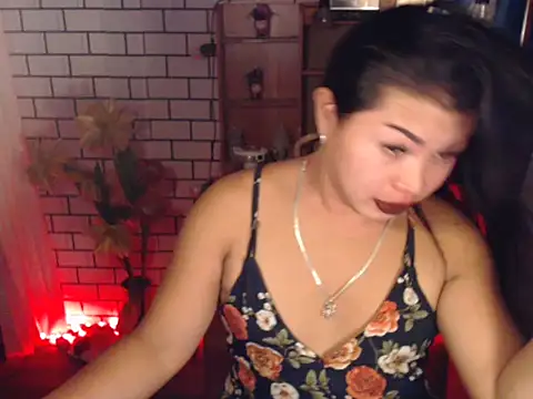 LovelyJessaXX online show from 04-16-26, 04:35