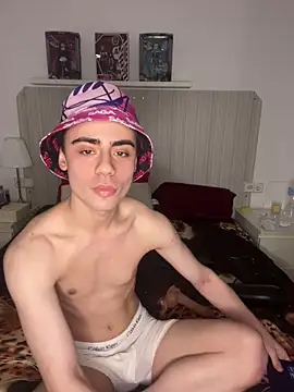 Snapshot of YourFavouriteTwink chatting on 02-25-26, 10:30 YourFavouriteTwink online show from 02-25-26, 10:30