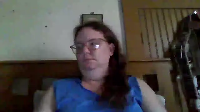 Snapshot of naughty_queen1 chatting on 05-11-26, 10:43 naughty queen1 online show from 05-11-26, 10:43