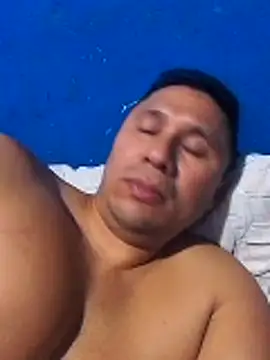 Snapshot of deiner13 chatting on 02-27-26, 04:29 deiner13 online show from 02-27-26, 04:29