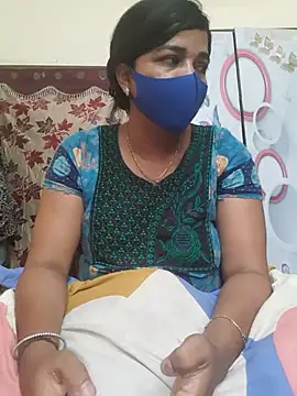 Snapshot of Tamil_Luckly_girl chatting on 04-26-26, 06:11 Tamil Luckly girl online show from 04-26-26, 06:11