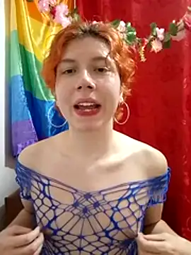 Snapshot of JULESFOX chatting on 02-18-26, 12:28 JULESFOX online show from 02-18-26, 12:28