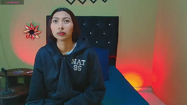 angeldreams15  online show from 04-15-26, 07:21