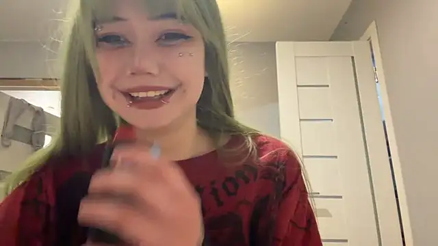 BarbaraJess online show from 03-04-26, 05:19