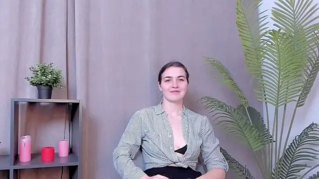 Snapshot of ShalaBethay chatting on 02-18-26, 06:15 ShalaBethay online show from 02-18-26, 06:15