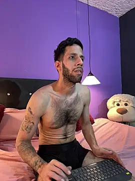 Snapshot of Karim_mansur chatting on 02-24-26, 07:34 Karim mansur online show from 02-24-26, 07:34