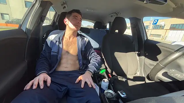 Snapshot of Pervert898 chatting on 02-15-26, 01:09 Pervert898 online show from 02-15-26, 01:09