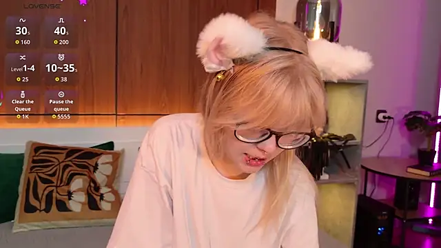 MoliQin online show from 05-05-26, 07:38