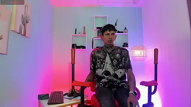 Maximoking26 online show from 07-19-26, 04:05