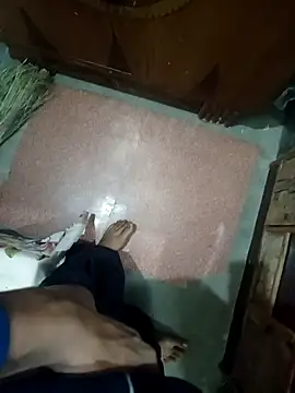 Snapshot of Avinh_09 chatting on 02-18-26, 01:34 Avinh 09 online show from 02-18-26, 01:34