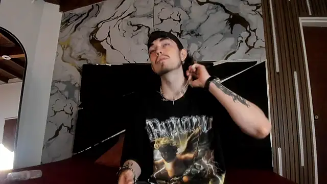 Snapshot of Couple_In_Heat chatting on 02-21-26, 07:37 Couple In Heat online show from 02-21-26, 07:37