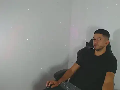 Snapshot of _Grasshopper chatting on 02-20-26, 07:03 Grasshopper online show from 02-20-26, 07:03