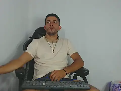 Snapshot of _Grasshopper chatting on 02-21-26, 07:15 Grasshopper online show from 02-21-26, 07:15