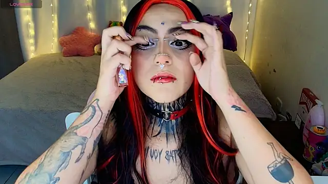 maliciaXpoison online show from 06-07-26, 03:21