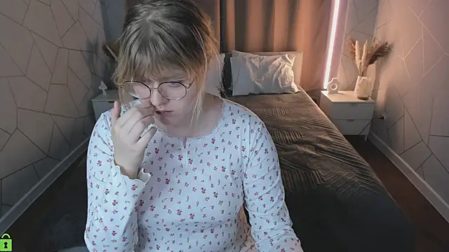 luna c0ra online show from 03-27-26, 01:00