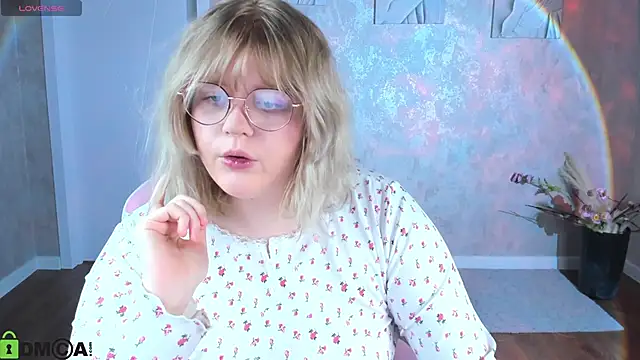 luna c0ra online show from 04-13-26, 01:11