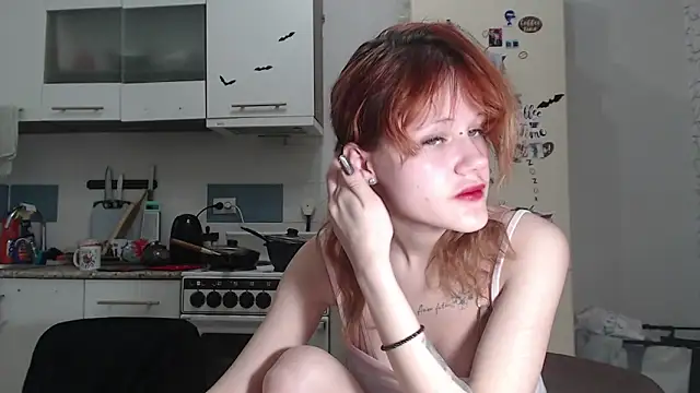 SolarAdrienne online show from 03-05-26, 06:26