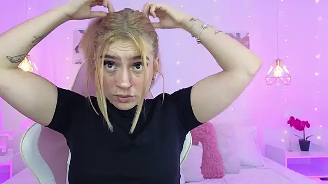 Emma softt online show from 04-08-26, 05:51