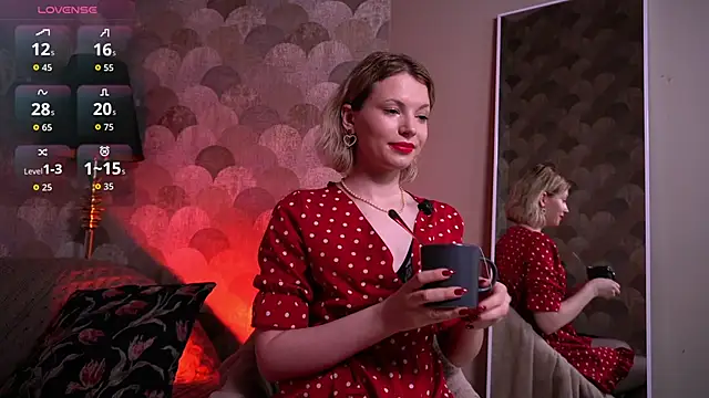 Snapshot of VinylKiss chatting on 02-22-26, 09:13 VinylKiss online show from 02-22-26, 09:13