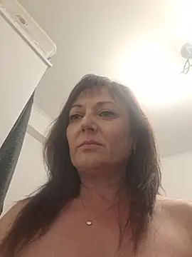 Snapshot of SaraGina chatting on 04-24-26, 08:44 SaraGina online show from 04-24-26, 08:44