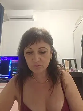 Snapshot of SaraGina chatting on 07-08-26, 08:57 SaraGina online show from 07-08-26, 08:57