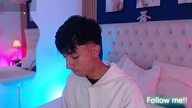 Aiden Rivers  online show from 04-06-26, 12:50