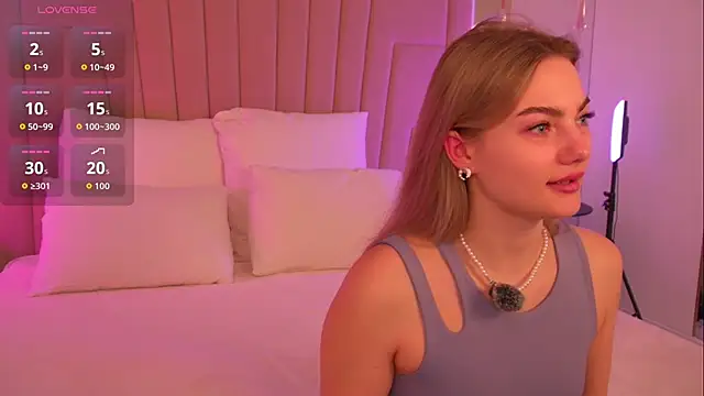 Snapshot of Sona_Lavberi chatting on 02-19-26, 08:54 Sona Lavberi online show from 02-19-26, 08:54