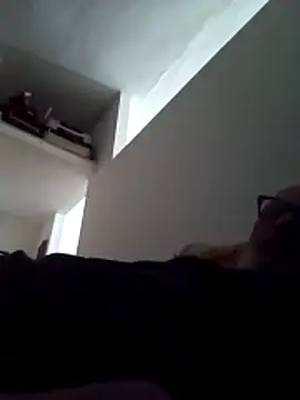 Snapshot of Milwokee chatting on 02-20-26, 08:16 Milwokee online show from 02-20-26, 08:16