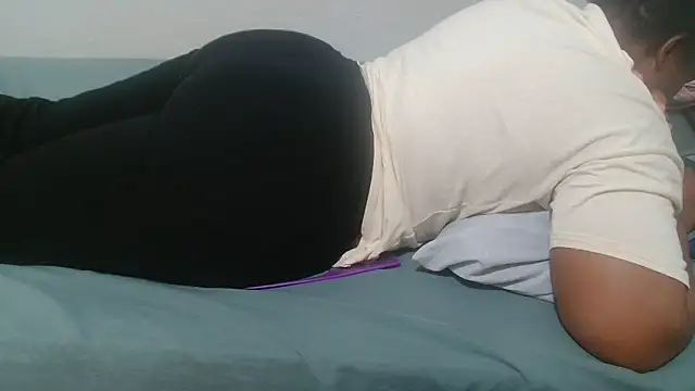 Snapshot of WETPUSSY36XX chatting on 06-16-26, 07:38 WETPUSSY36XX online show from 06-16-26, 07:38