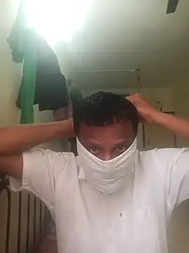 Snapshot of hunk_man chatting on 02-21-26, 12:17 hunk man online show from 02-21-26, 12:17