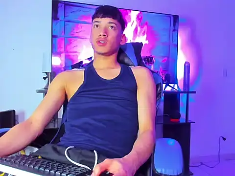 Lyam Russo online show from 03-17-26, 05:22