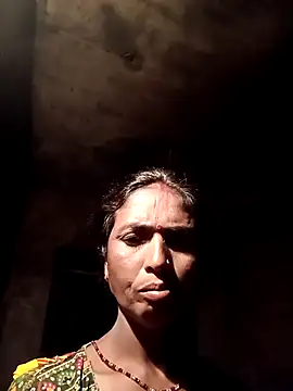 Hot re83 online show from 02-21-26, 07:15