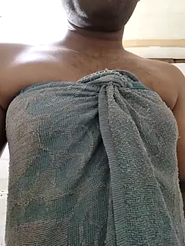 Snapshot of Amina___trans__sexy chatting on 02-20-26, 07:32 Amina trans sexy online show from 02-20-26, 07:32