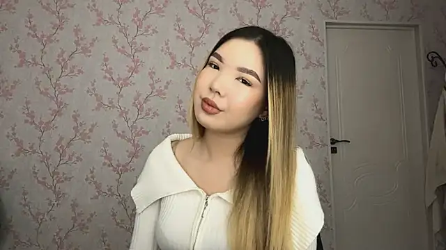 Snapshot of Elina_Mottel chatting on 02-27-26, 07:19 Elina Mottel online show from 02-27-26, 07:19