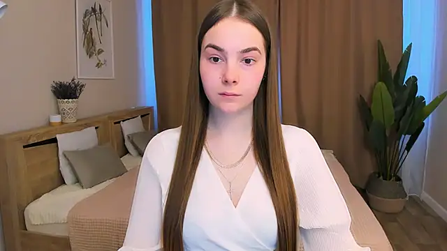 Snapshot of Maddy_Wood_ chatting on 02-17-26, 08:22 Maddy Wood online show from 02-17-26, 08:22