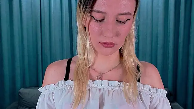 AshleyySchwartz online show from 03-11-26, 03:07