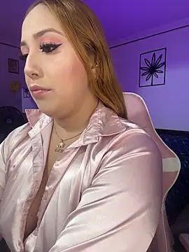 Kiarhatrixie1 online show from 03-30-26, 04:19