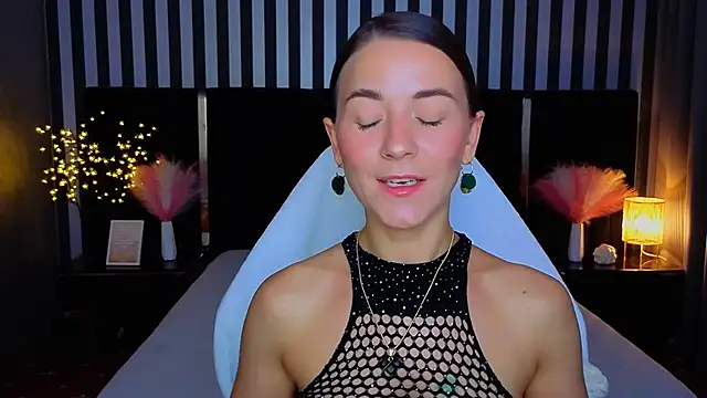 GracefulMichelle online show from 06-22-26, 07:11