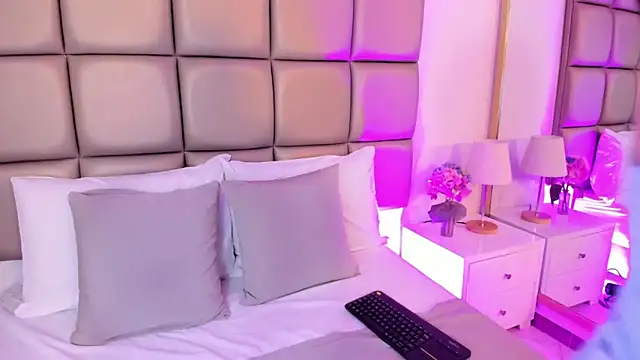 annybentleii online show from 03-31-26, 07:14