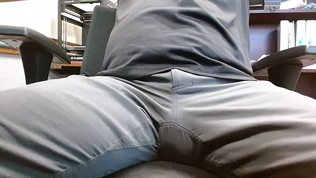 Snapshot of countryboy_10 chatting on 02-26-26, 01:43 countryboy 10 online show from 02-26-26, 01:43