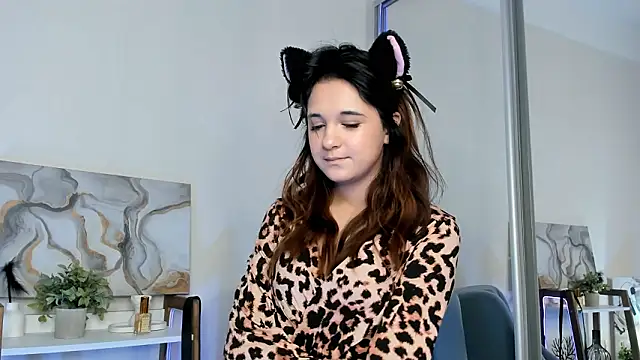 GrayceVavra online show from 03-07-26, 01:08