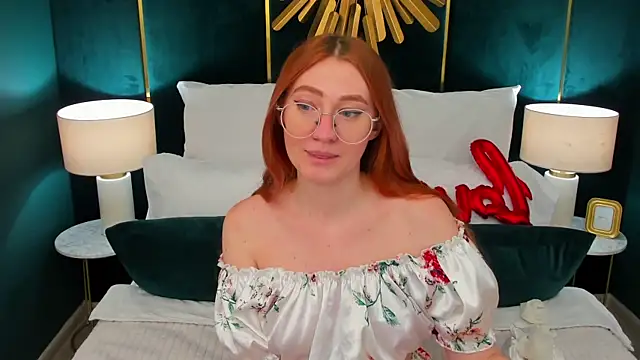 Snapshot of TinaHarp chatting on 03-03-26, 01:17 TinaHarp online show from 03-03-26, 01:17