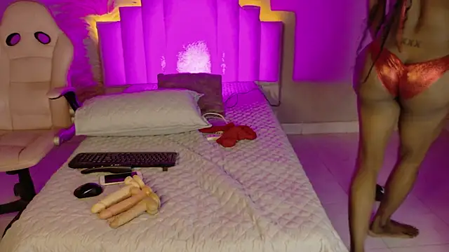 Snapshot of Sheinny_brown1 chatting on 02-20-26, 07:47 Sheinny brown1 online show from 02-20-26, 07:47