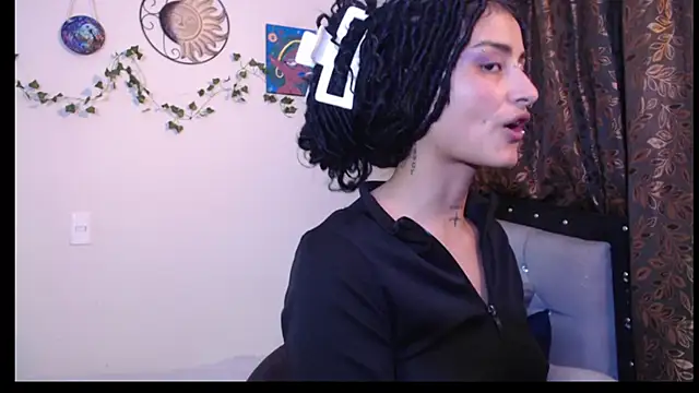 Lili  Clan online show from 07-09-26, 02:48