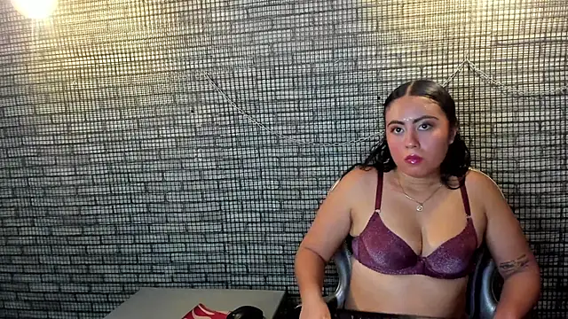 hillary bigbutt online show from 03-29-26, 04:45